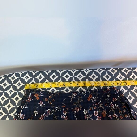 Tularosa
Maida Floral-Print Ruffle Mini Skirt - Picture 11 of 11